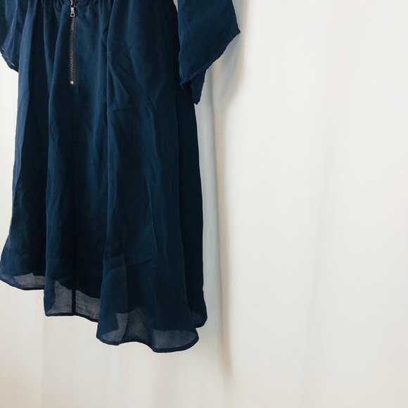 Alice + Olivia Silk cold shoulder minidresss M - Picture 13 of 13